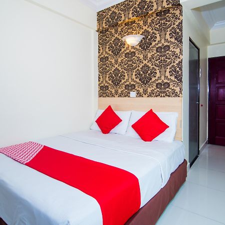 Sea Princess Hotel Teluk Bahang Esterno foto