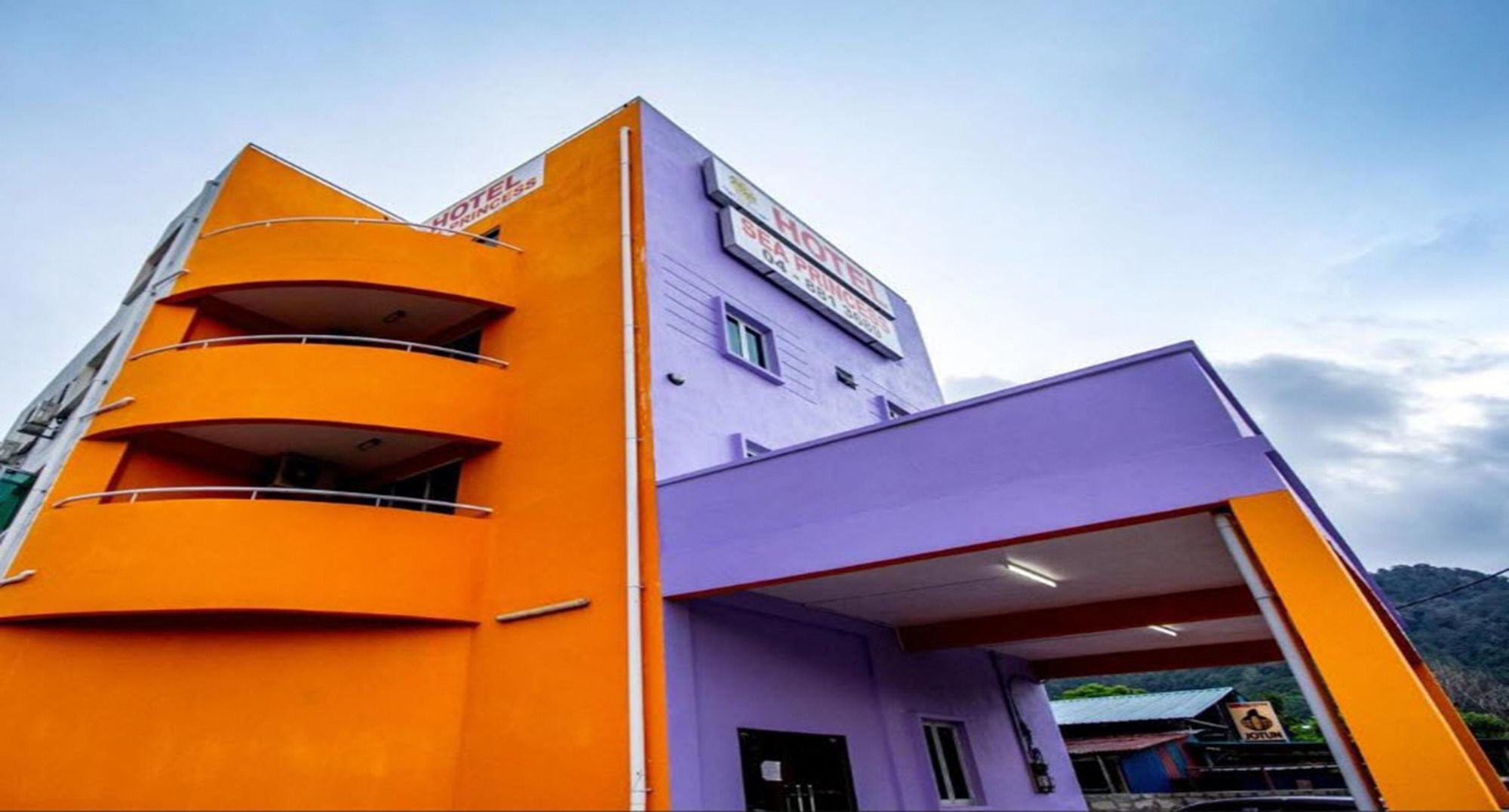 Sea Princess Hotel Teluk Bahang Esterno foto